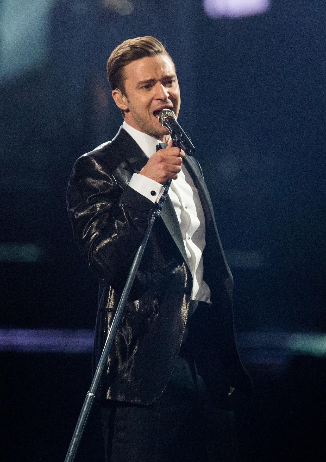 RUMORE297, image size:1356x1920