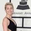 Miley Cyrus e Liam Hemsworth, bacio ai Golden Globe