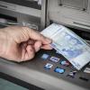 4 - Prelevate i contanti al bancomat della vostra banca