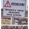 6 Segnaletica per sciopero. 