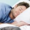  Dormire su di un fianco