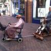 Vecchietti a spasso