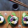 Riuscite a mangiare il sushi donut con le bacchette?