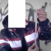 Questo ragazzo ce l'ha messa tutta per costruire la canna più lunga del mondo