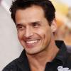 2.	Antonio Sabàto Jr