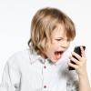 3. Non parlare ad alta voce al telefono