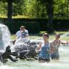 1. Niente bagni dentro alle fontane (Roma)