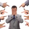 4. Scaricare le responsabilità sugli altri