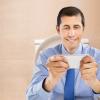 2. Portare lo smartphone in bagno