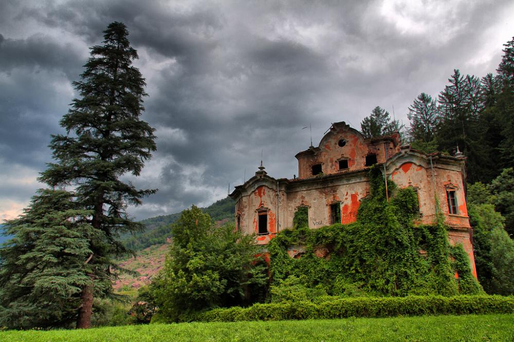 Villa De Vecchi