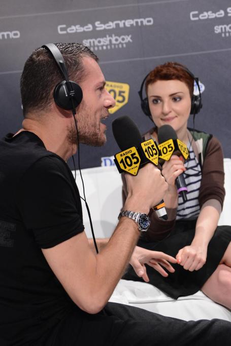 CASA SANREMO: Anche Arisa passa dagli studi di 105 Mi Casa in diretta dal festival di Sanremo