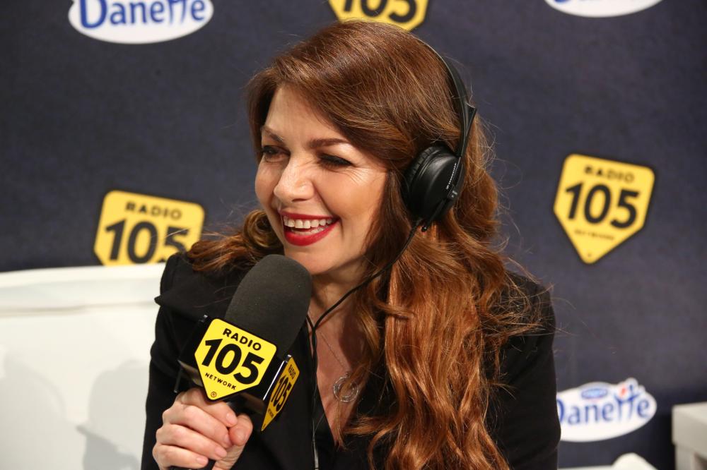 Cristina D’Avena a 105 Mi Casa!