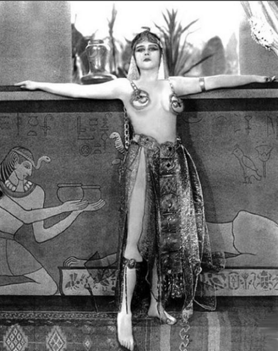 Theda Bara 