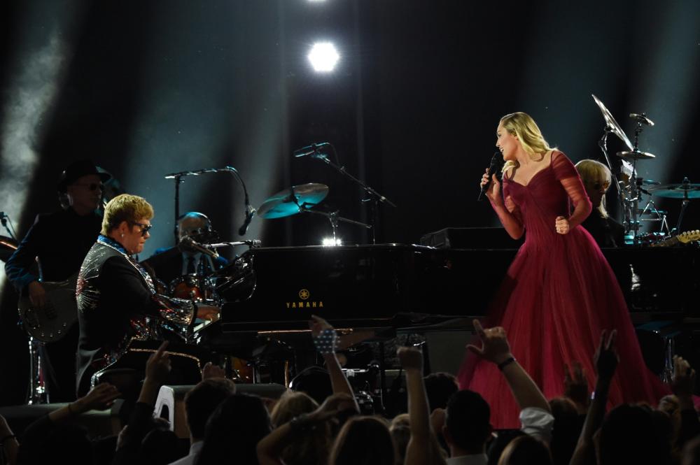 Elton John e Miley Cyrus