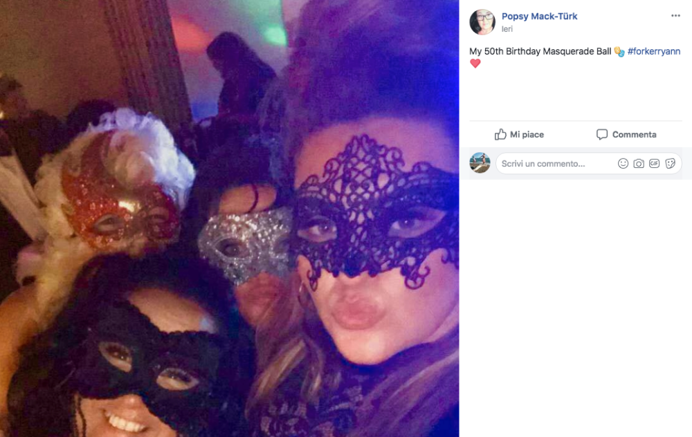 Partecipare a un ballo in maschera