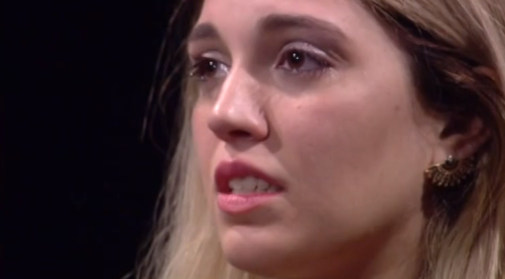 Il momento commozione è quello di Veronica Satti, figlia “abbandonata” di Bobby Solo