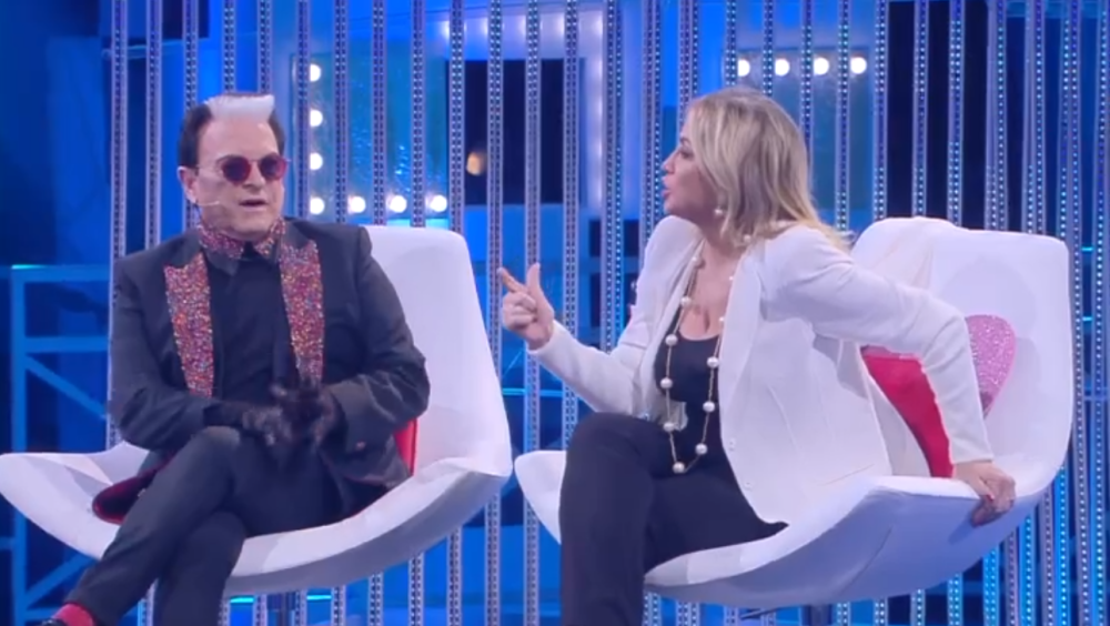E le accuse sono appena iniziate