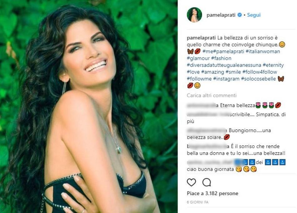 Un sorriso che strega i follower 