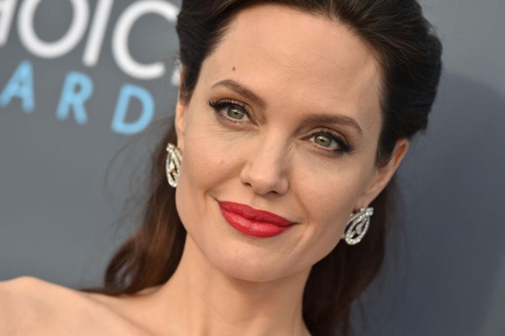 Angelina Jolie 