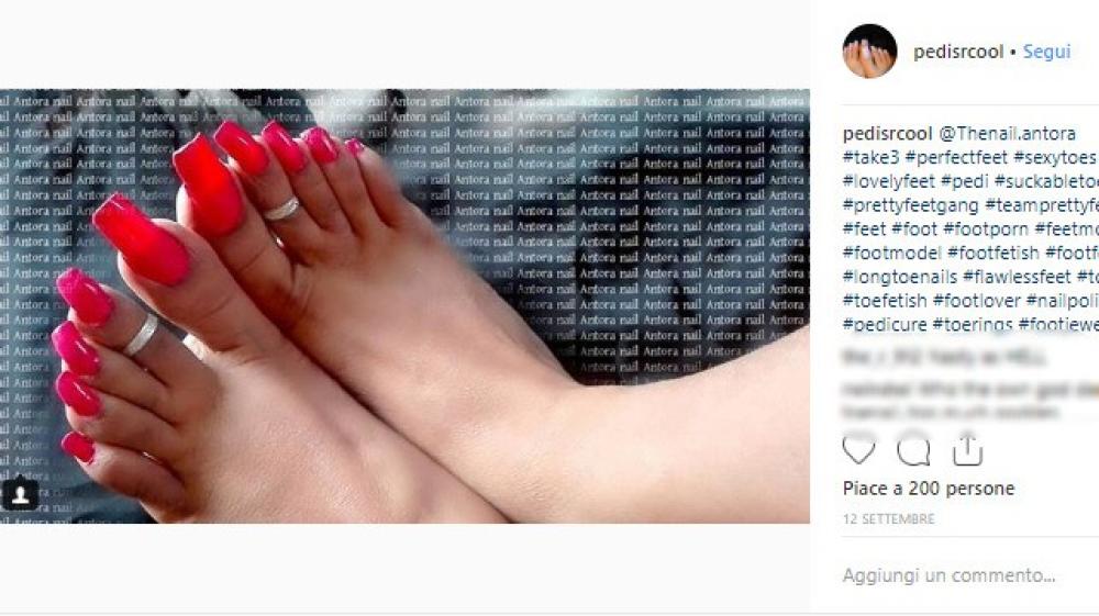 Pedicure rossa
