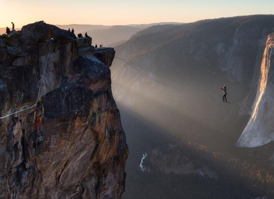 3 – L’immagine al terzo posto della classifica mostra uno spettacolare scorcio del Parco nazionale di Yosemite, in California, al tramonto. Ma la vera