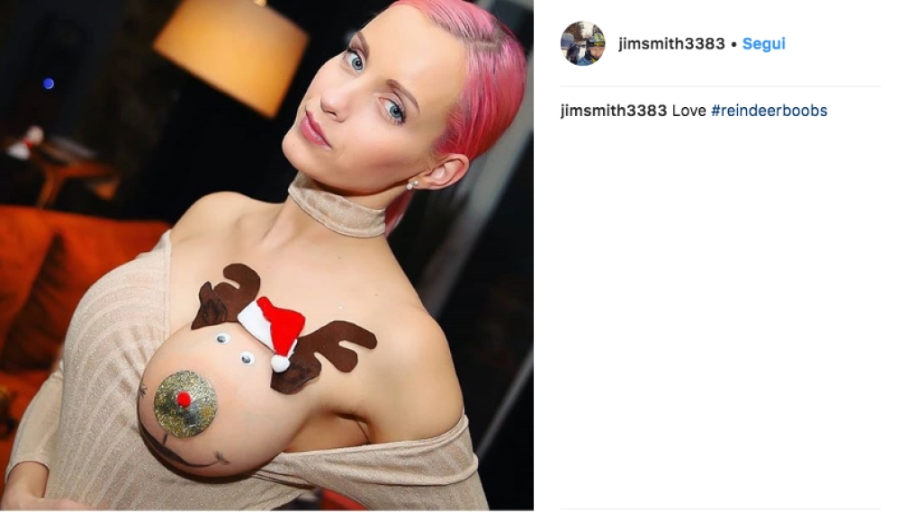 La tendenza del seno-renna dà il meglio di sé con un décolleté pronunciato