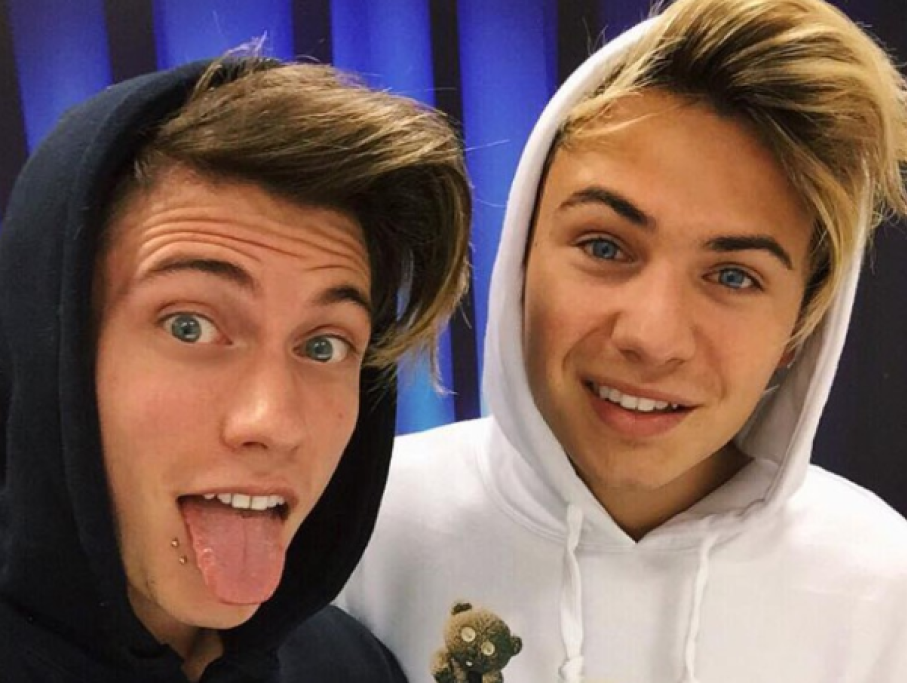 8. SIAMO SOLO NOISE – BENJI & FEDE 