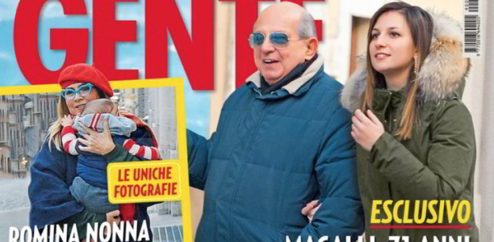 Ecco invece la foto pubblicata sul noto settimanale. Qualche giorno fa, durante un’intervista radiofonica, Magalli ha dichiarato: “Ho trovato l'amore,