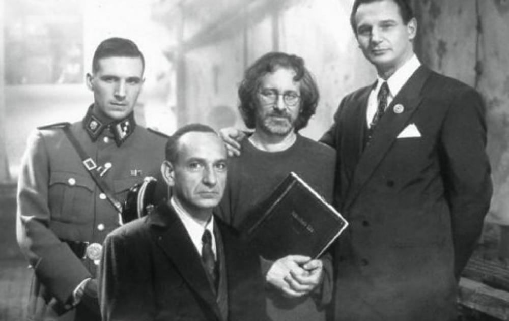 Ecco il cast del film, insieme al regista Steven Spielberg