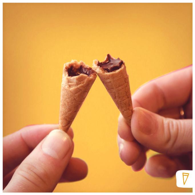 Una delle caratteristiche più amate del Cornetto Algida è certamente la sua punta, ripiena di cioccolato, una trovata golosa che piace sia ai grandi 