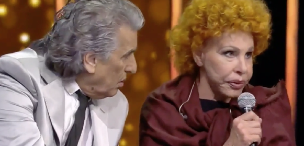 Questa la scena in cui Ornella viene interpellata e ammette di essersi addormentata in diretta
