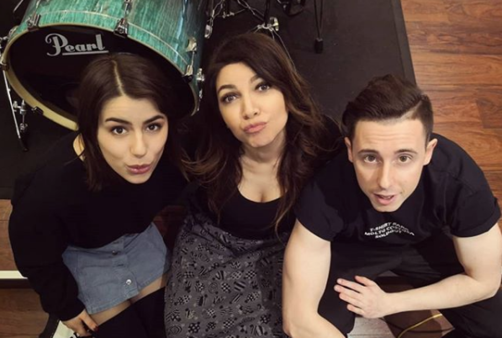 Federica Carta e Shade con Cristina D'Avena