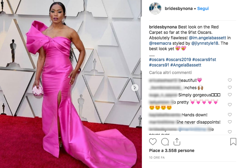 Un abito a caramella fucsia per Angela Bassett