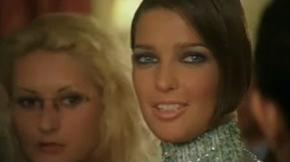 Vi ricordate di quando ha partecipato al film degli 883 "Jolly Blu"?