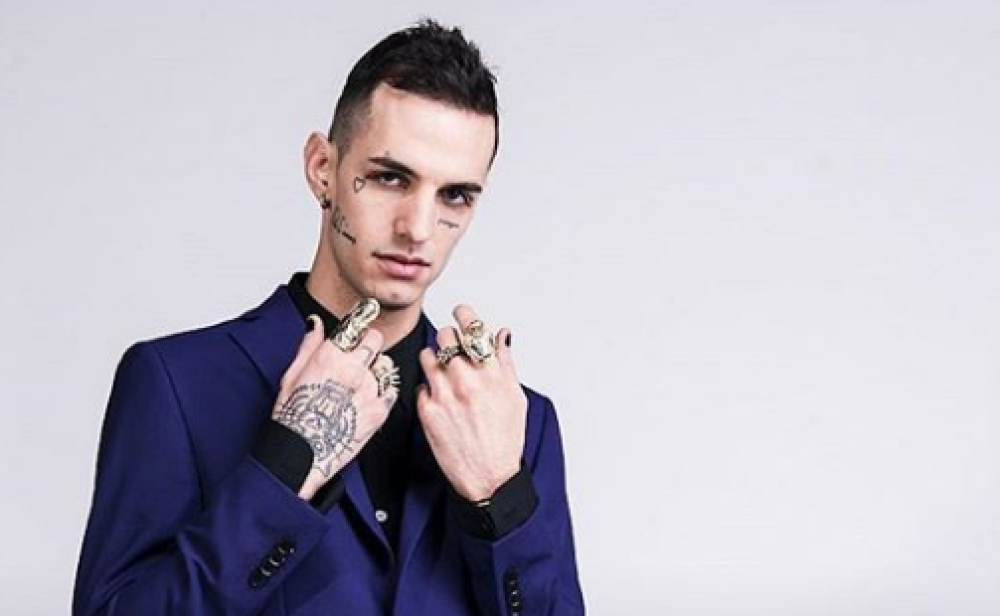 Il nuovo album di Achille Lauro uscirà il 12 aprile 