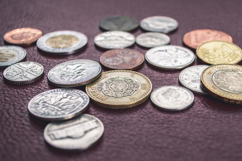 Sognare di trovare monetine per strada