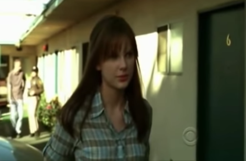 Nel 2009 Taylor Swift ha invece vestito i panni di un’adolescente in “CSI”. Qualche anno dopo, nel 2013, ha invece interpretato Elaine in “New Girl”.