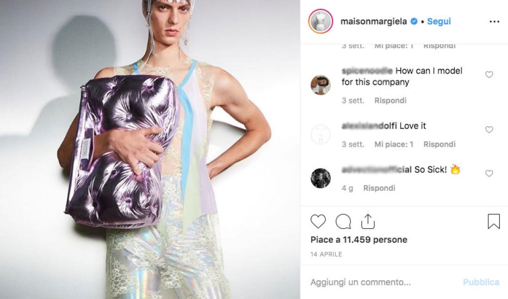 Ecco la borsa da uomo a forma di cuscino