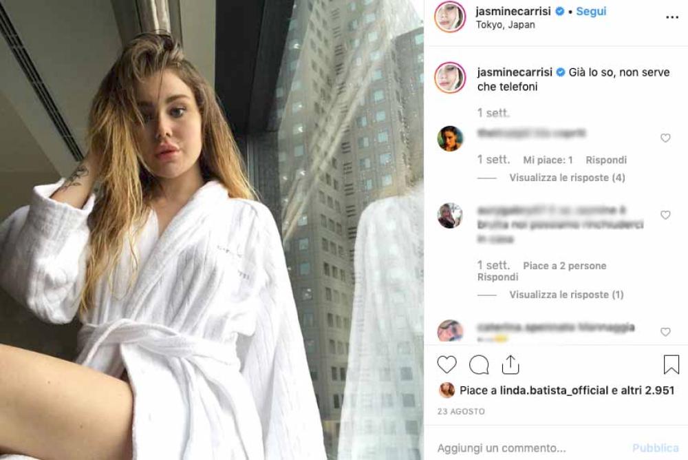 È bella e non ne fa un mistero