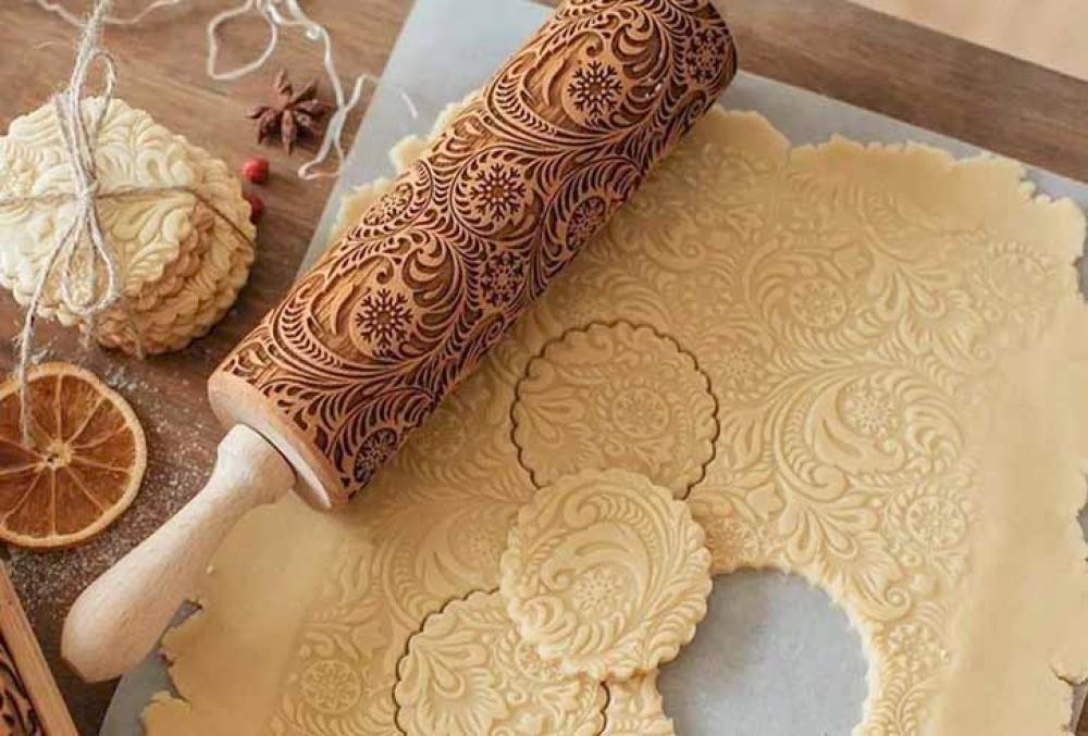 Il matterello per decorare i biscotti
