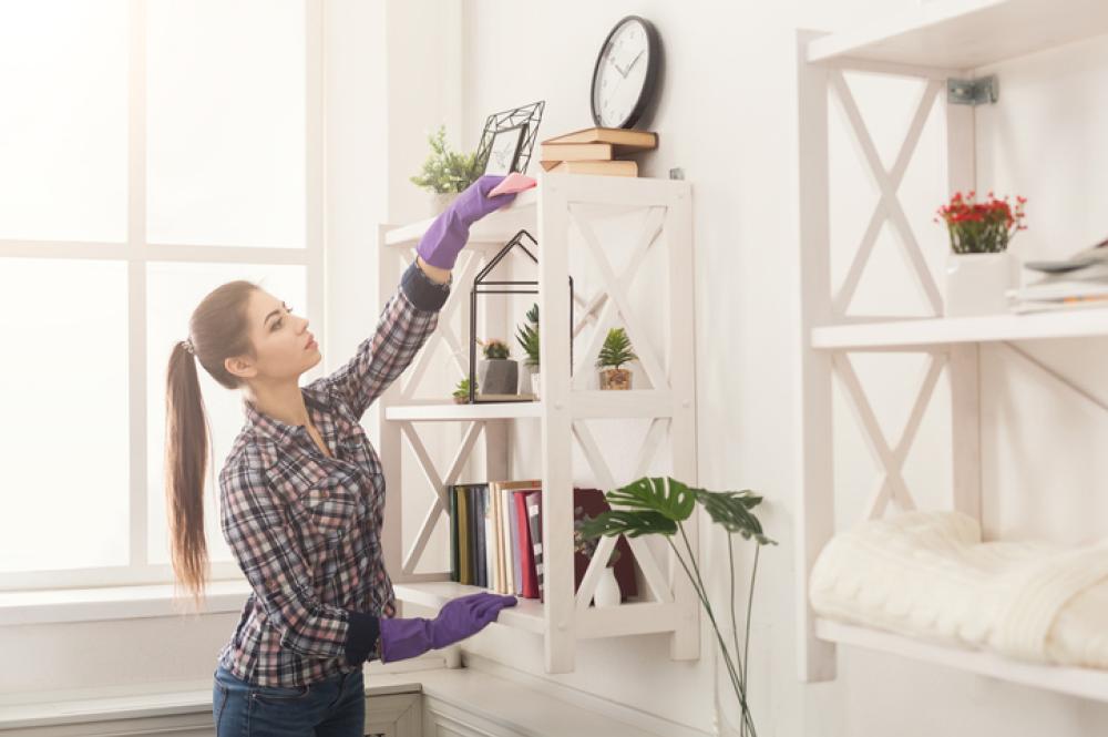 Pulire ossessivamente la casa