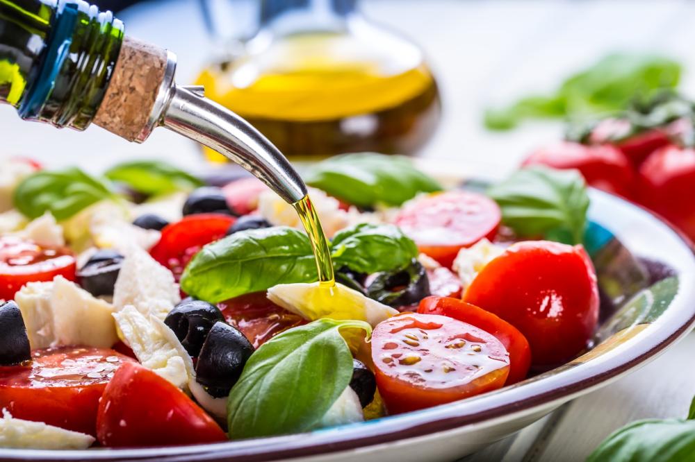 Mangiare sano e leggero aiuta a combattere l'appesantimento post pranzo