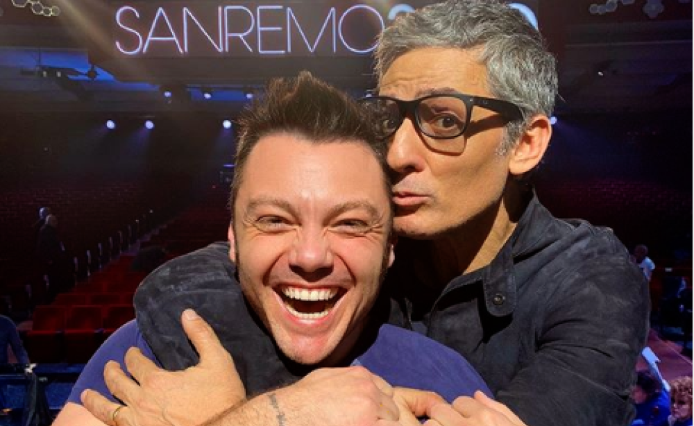 Qui lo vediamo con Fiorello 