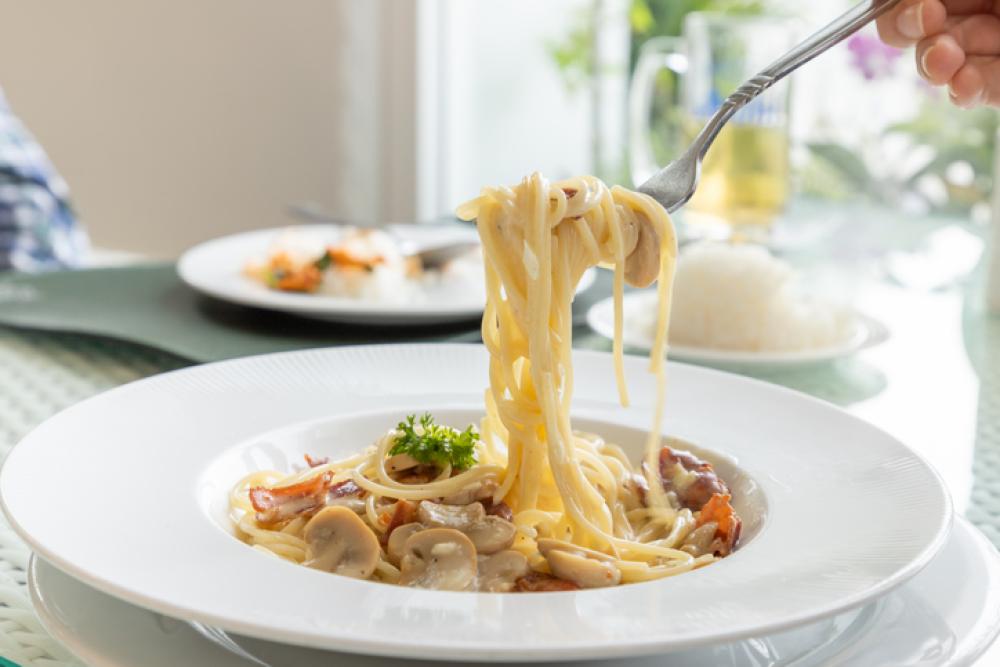 Il cibo. In Italia si mangia benissimo e ci sono anche ottimi vini