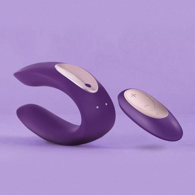 Il vibratore con telecomando, per cogliere la partner di sorpresa