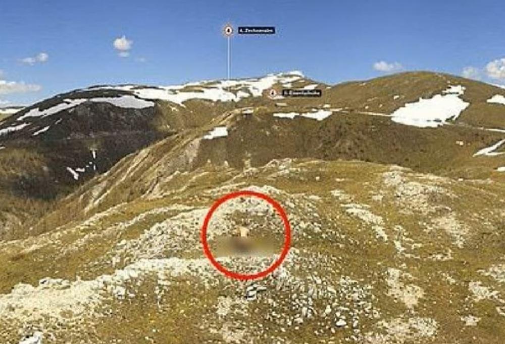 Escursionisti si lasciano andare alla passione: sesso ad alta quota