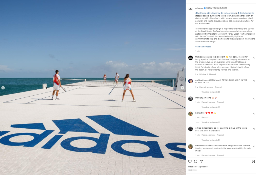 Spunta un campo da tennis galleggiante sulla Grande Barriera Corallina 