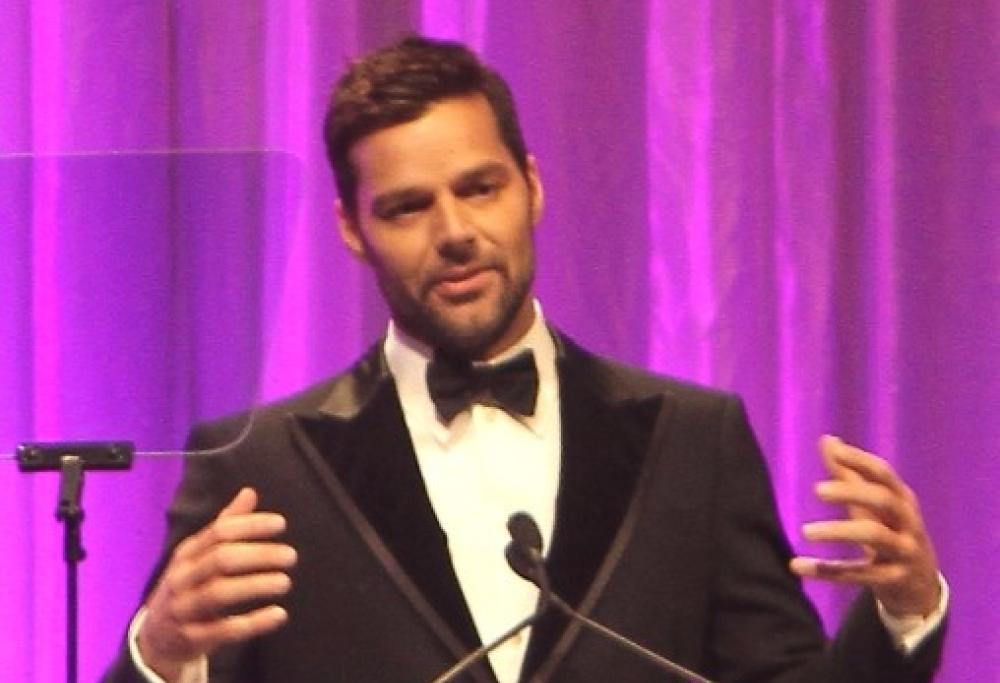 Ricky Martin sul red carpet con il suo nuovo amore