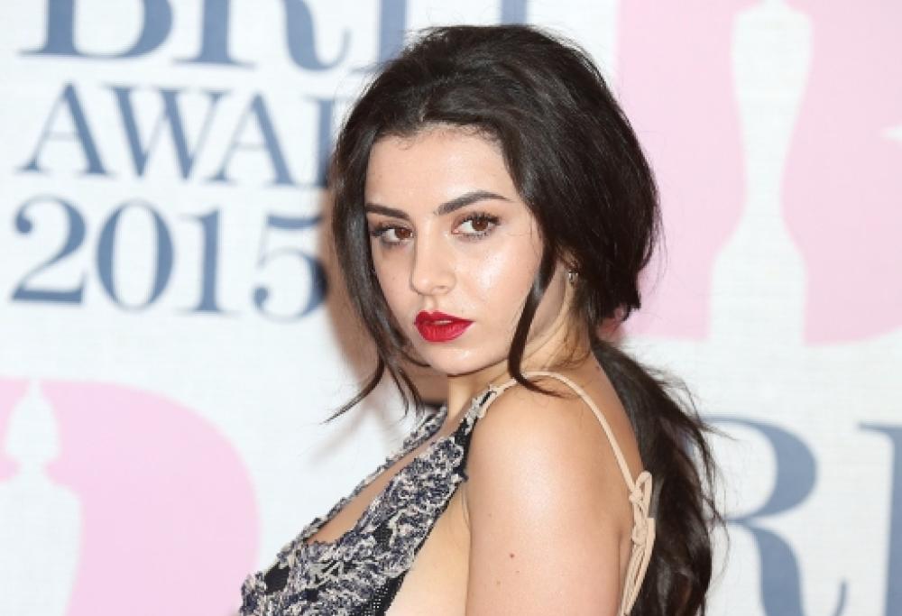 Charli XCX: “Sono ossessionata da Britney Spears”