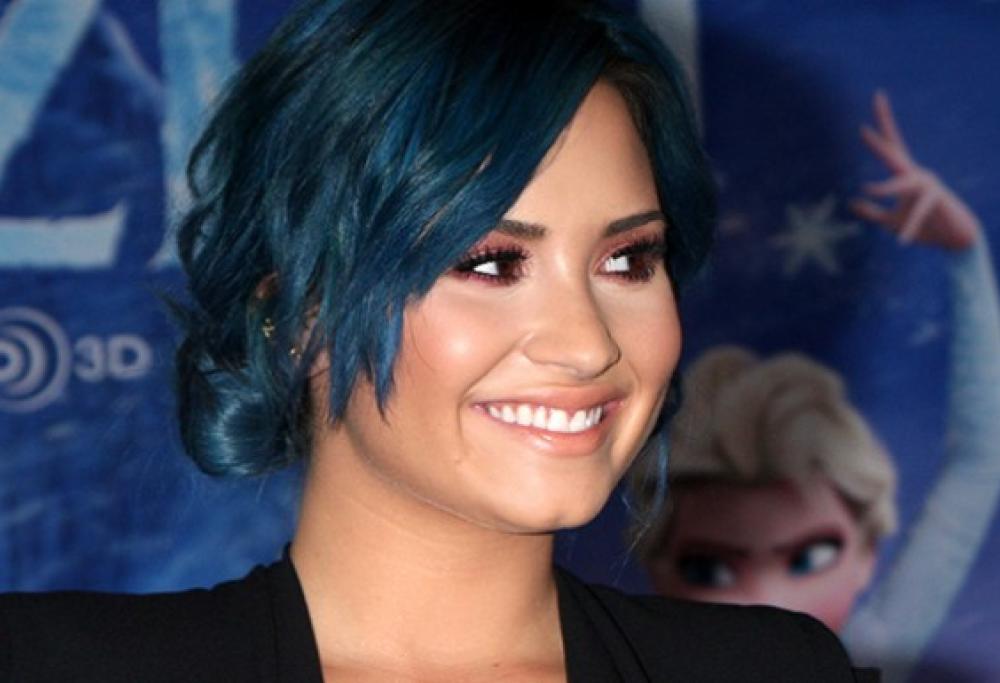Demi Lovato abbandona i social…ma solo per 24 ore